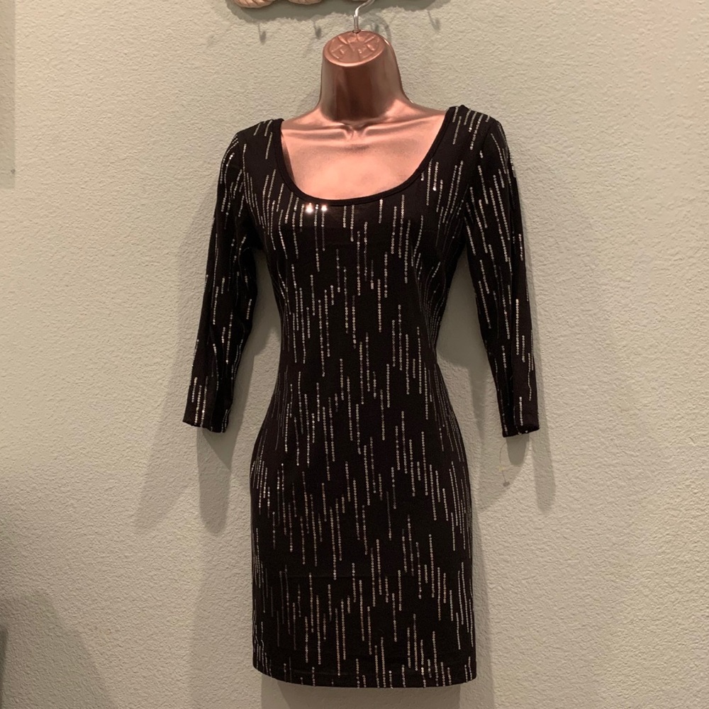 Monteau Women’s Dress Black Sequin